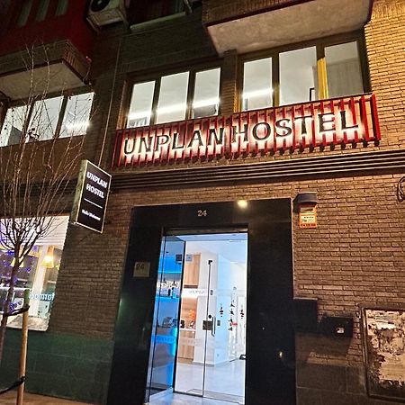 Unplan Hostel Madrid Exterior photo